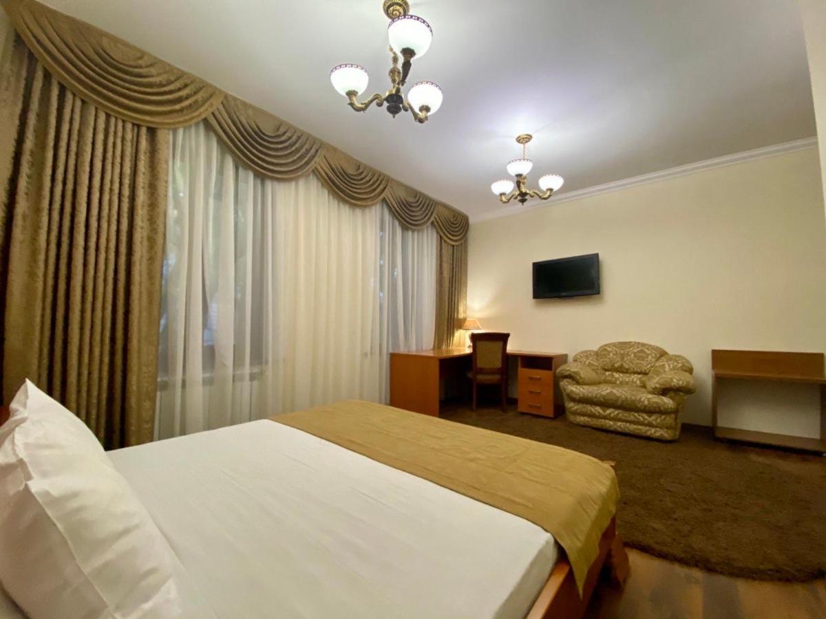 Boomerang Business Hotel โอเดสซา ภายนอก รูปภาพ