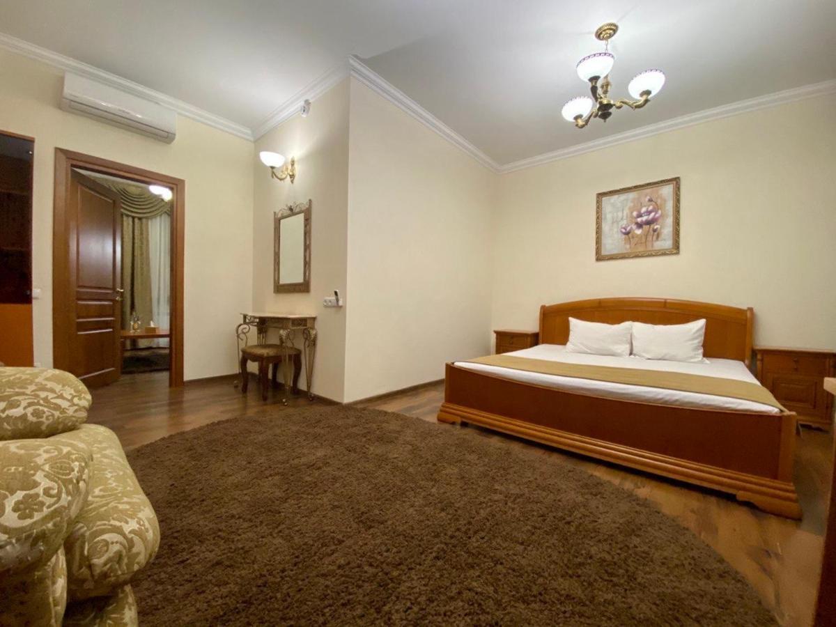 Boomerang Business Hotel โอเดสซา ภายนอก รูปภาพ