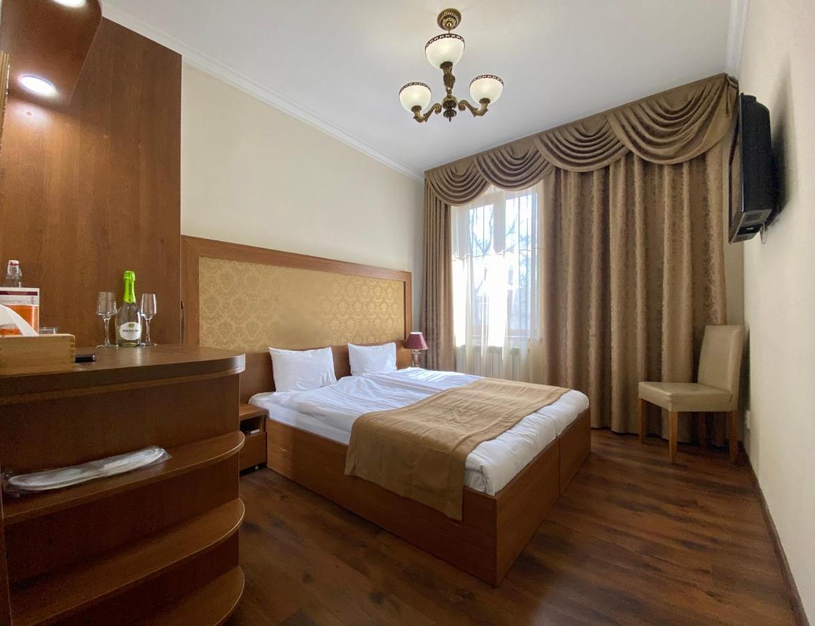 Boomerang Business Hotel โอเดสซา ภายนอก รูปภาพ