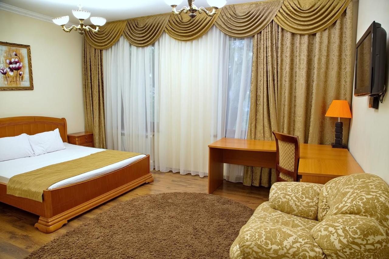 Boomerang Business Hotel โอเดสซา ภายนอก รูปภาพ