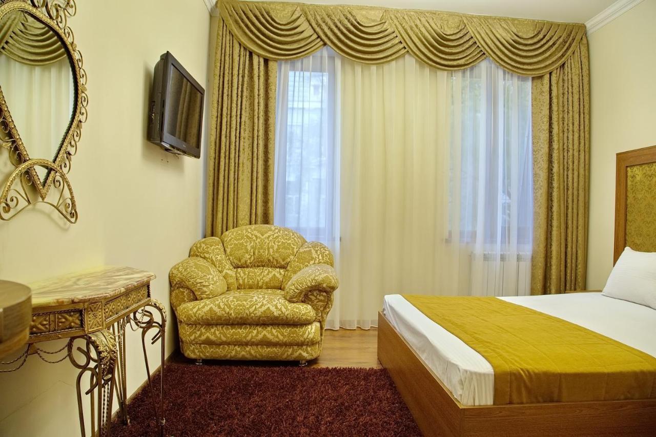 Boomerang Business Hotel โอเดสซา ภายนอก รูปภาพ