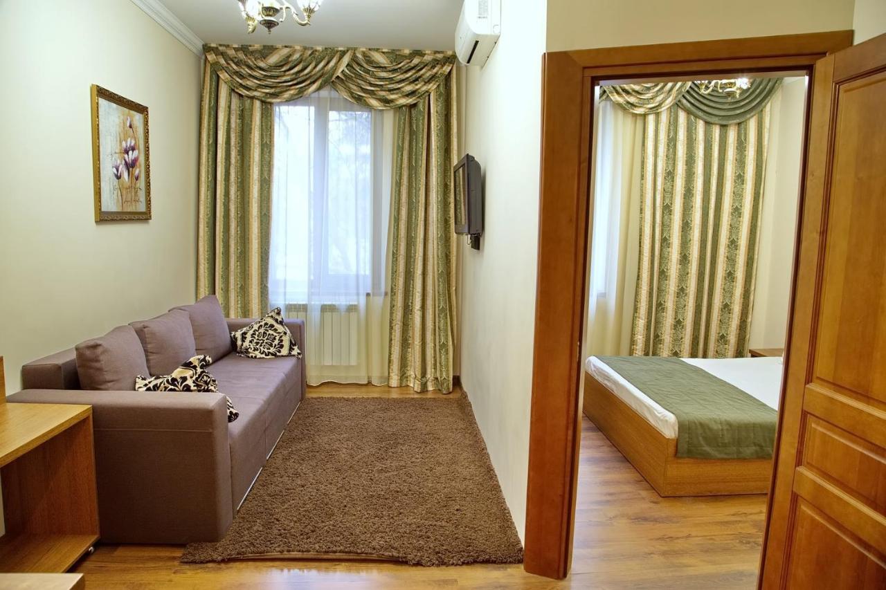 Boomerang Business Hotel โอเดสซา ภายนอก รูปภาพ